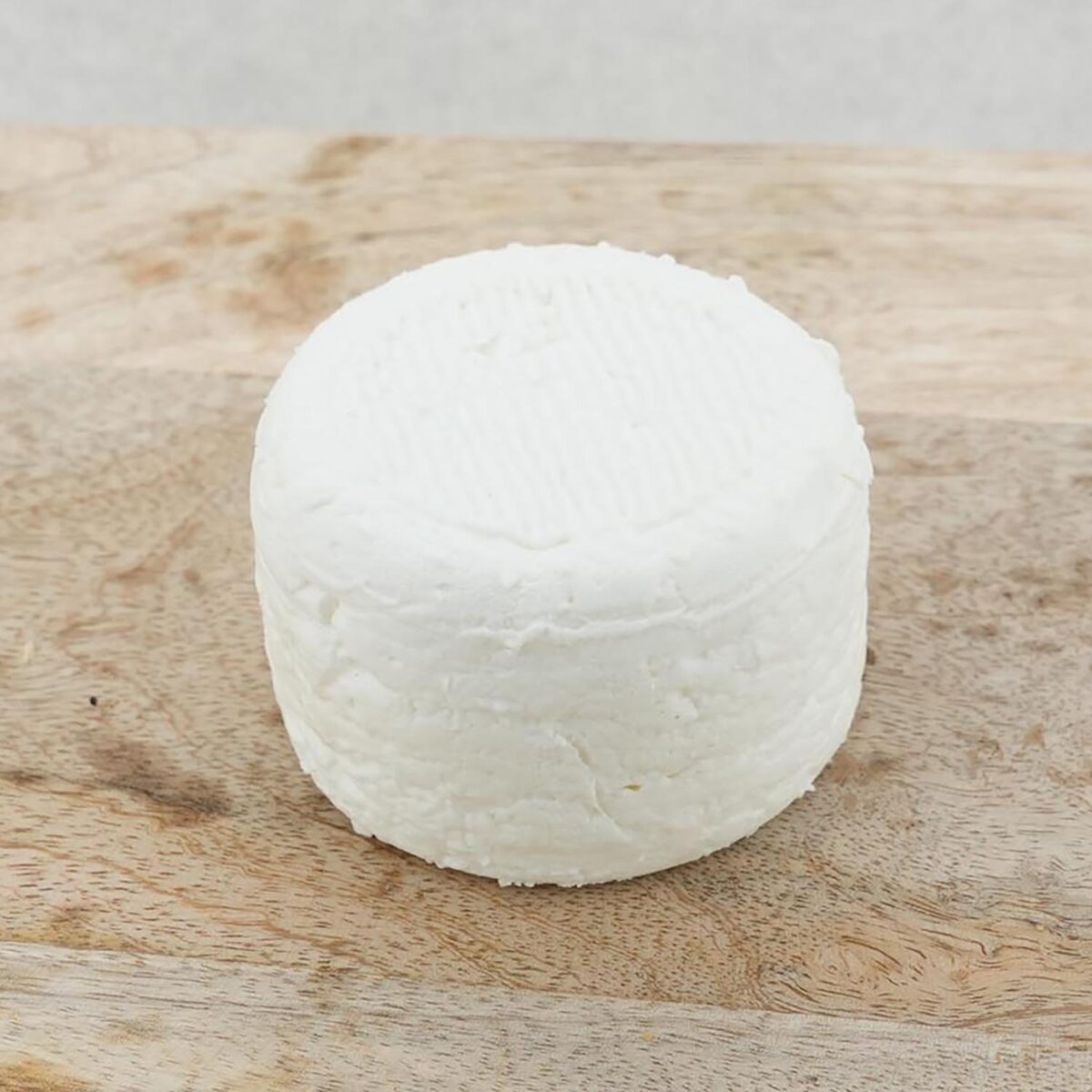 CROTTIN FRAIS AU LAIT DE CHÈVRE "LES CHÈVRES DE BAILLEAU" – Image 1