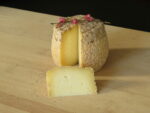 TOMME AU VOUVRAY "LE BOURDEL"  FROMAGERIE MAURICE