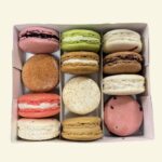 BOITE DE 12 MACARONS "LES MACARONDISES" – Image 2